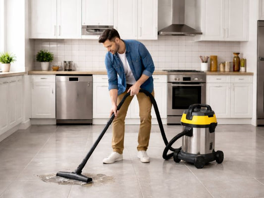 Aspirateur qui aspire l’eau