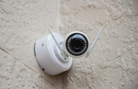 Pourquoi les caméras de surveillance sont-elles de si mauvaise qualité (Résolu)