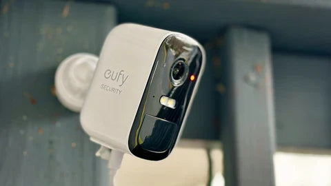 Guide 2025 : Les locataires peuvent-ils installer une caméra de sécurité ?