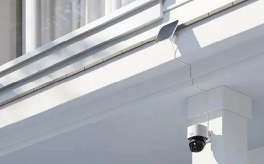 l’installation d’une caméra de surveillance solaire